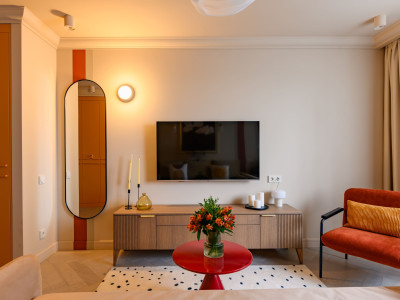 ЛДСП Lamarty и фанера SyPly в проекте «Квартирный вопрос» на НТВ. Медовая Спальня.