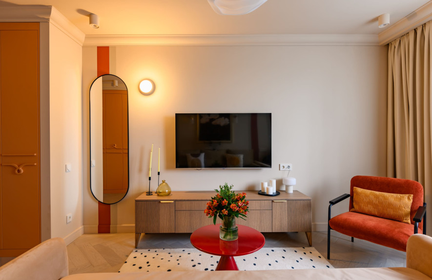 ЛДСП Lamarty и фанера SyPly в проекте «Квартирный вопрос» на НТВ. Медовая Спальня.