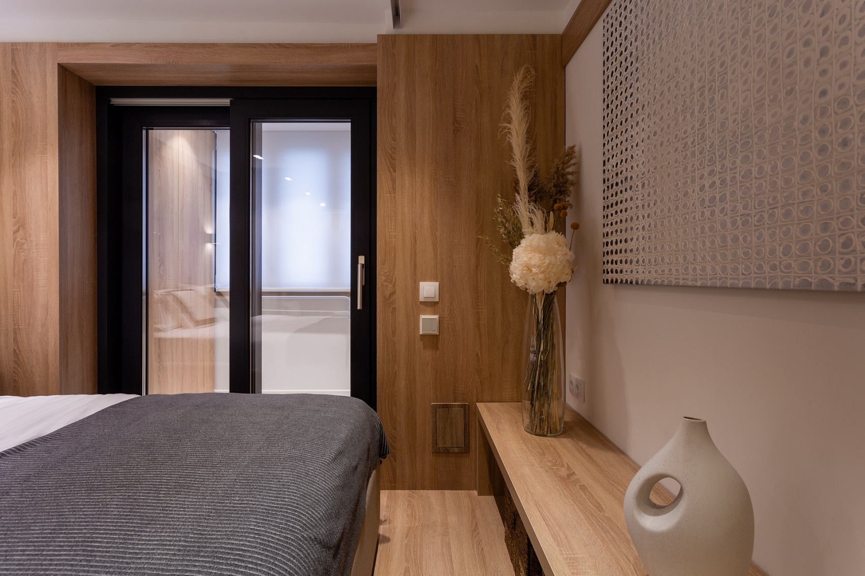 Лдсп 16 дуб сонома кроношпан. Дуб сонома ламарти. Дуб сонома лдсп ламарти. Лдсп дуб экспрессив песочный. Сонома цвет мебели.